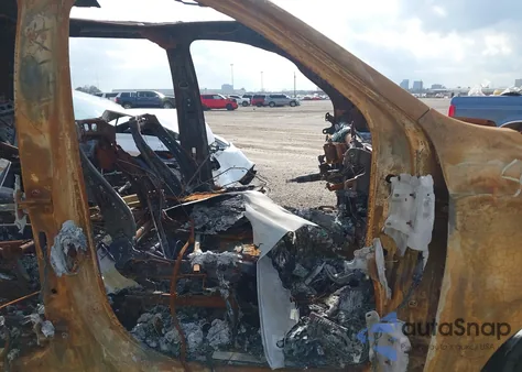 2021 Chevrolet Tahoe 4Wd Z71 из США, поврежденный, VIN 1GNSKPKD0MR278837